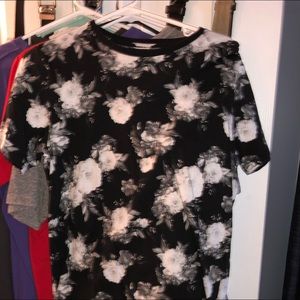 mens white roses Pacsun scallop fit tee size small